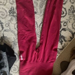 Gym shark cropped leggings